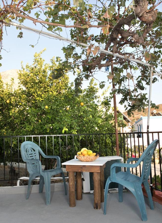 Apartment Petroula Emborios